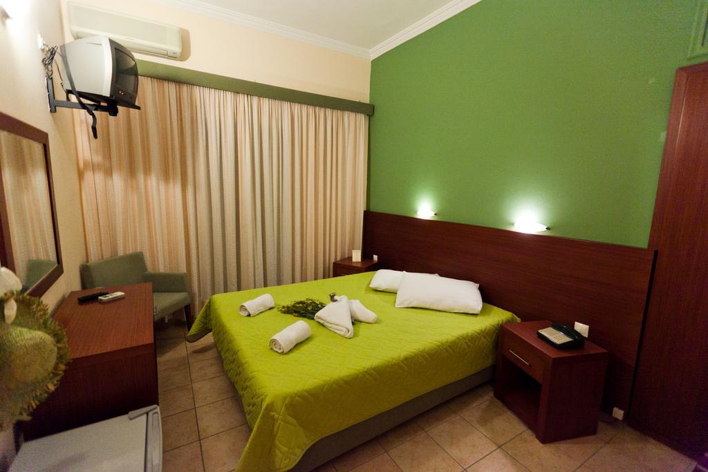 Hotel Possidon Aegina Bilik gambar